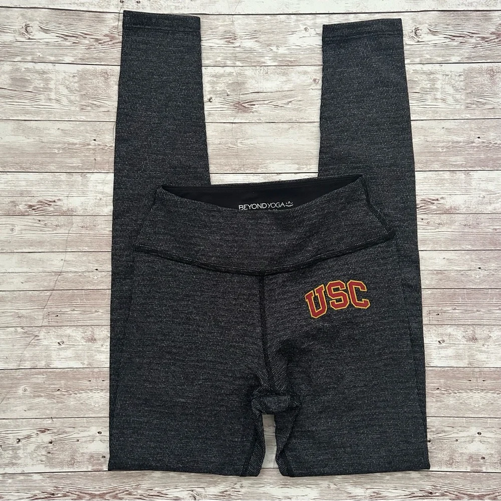 Beyond Yoga USC Trojans Black Grey Herringbone Leggings - Picture 1 of 4